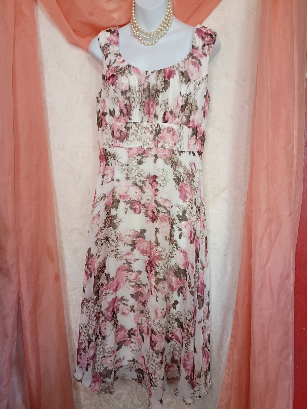 connected apparel Ladies Pink and Cream Floral Sleeveless Midi Dress Sz 8